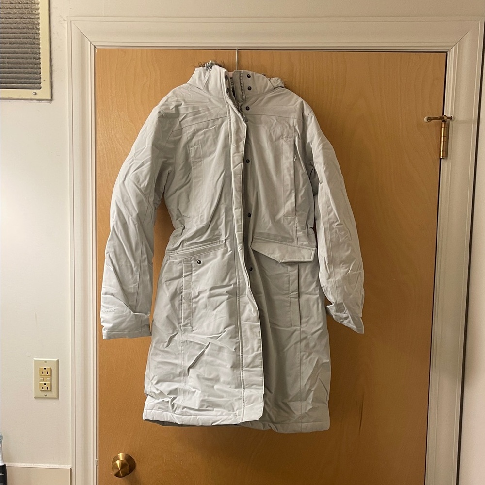 Eddie Bauer Light Gray Quilted Women's Puffer Jacket